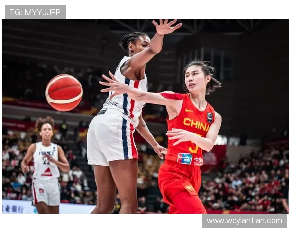 中国篮球队迎战澳大利亚强敌 备战奥运资格赛展现新风采