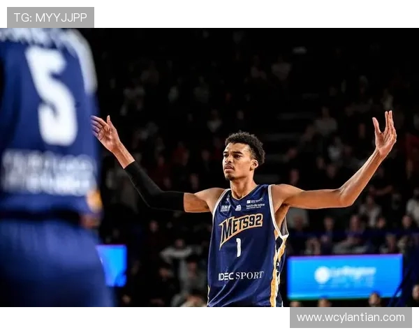 俄克拉荷马城雷霆：年轻球员崛起，球队重建之路逐渐明晰