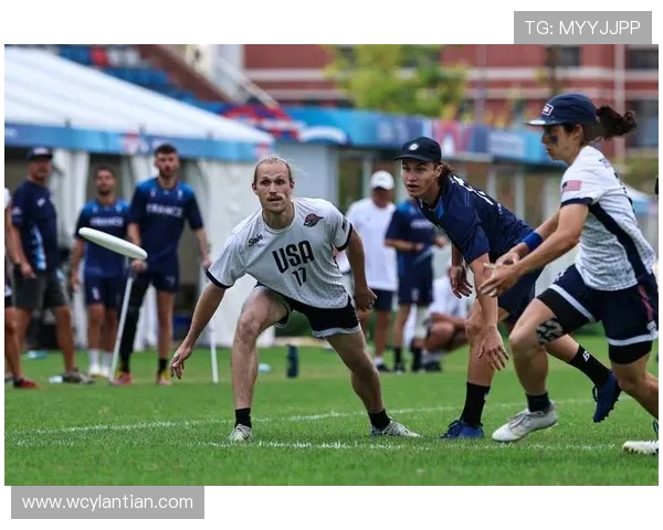 成都飞盘队中路突破分析与战术得失探讨