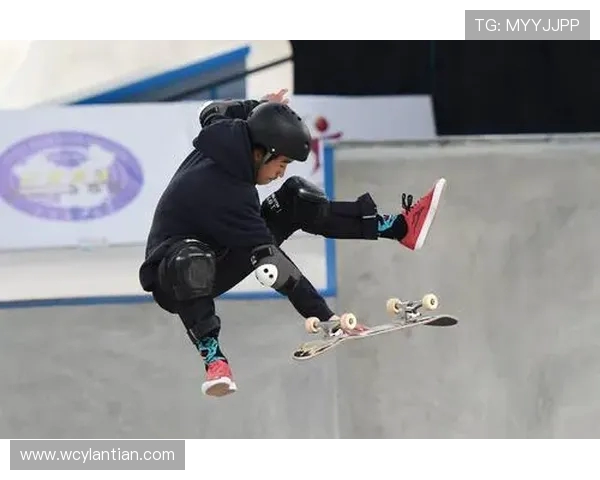 深圳滑板队在世界滑板锦标赛中的精彩表现与力量分析 深圳滑板队在世界滑板锦标赛中的精彩表现与力量分析