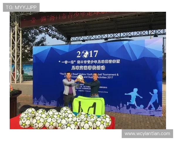 全面聚焦足球运动员成长轨迹展现竞技精神与拼搏传奇故事非凡风采