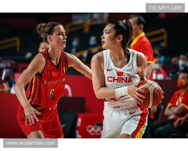 WCBA四川女篮迎战河北队争夺季后赛名额的关键战役